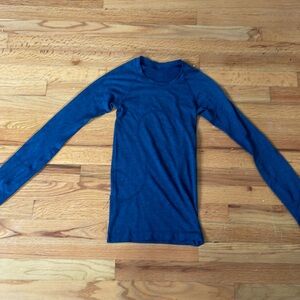 Lululemon dark blue swiftly tech